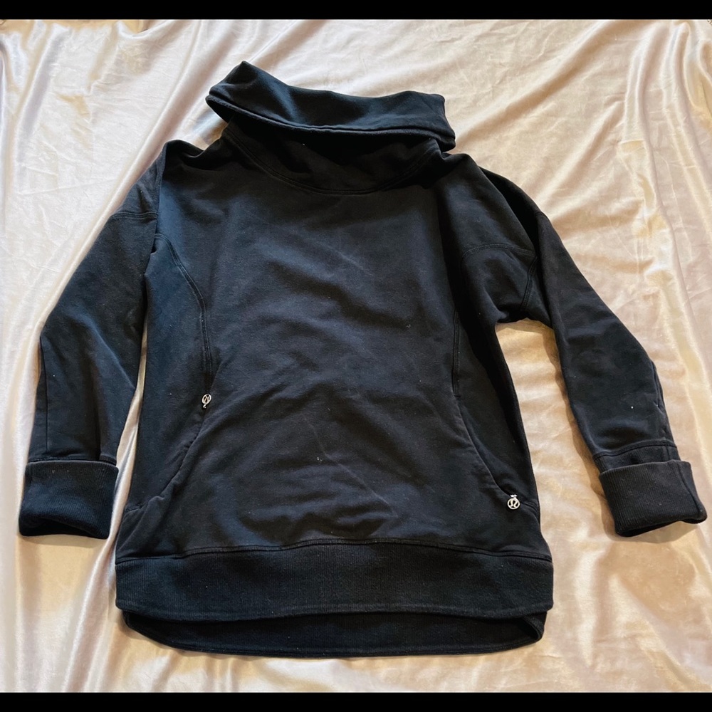 Lululemon Black Sweatshirt
